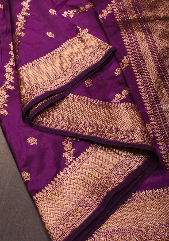 Purple Leheria Pattern Banarasi Katan Silk Saree with Zari Buttas and Zari Border | SILK MARK CERTIFIED