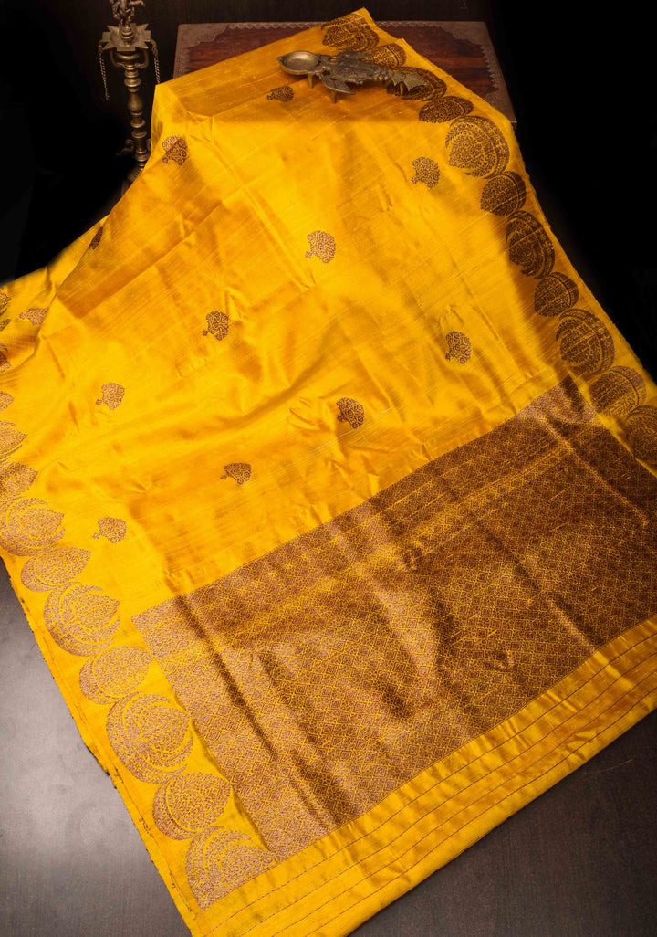 Exquisite Banarasi Raw Silk Saree in Yellow with Antique Zari Buttas| SILK MARK CERTIFIED