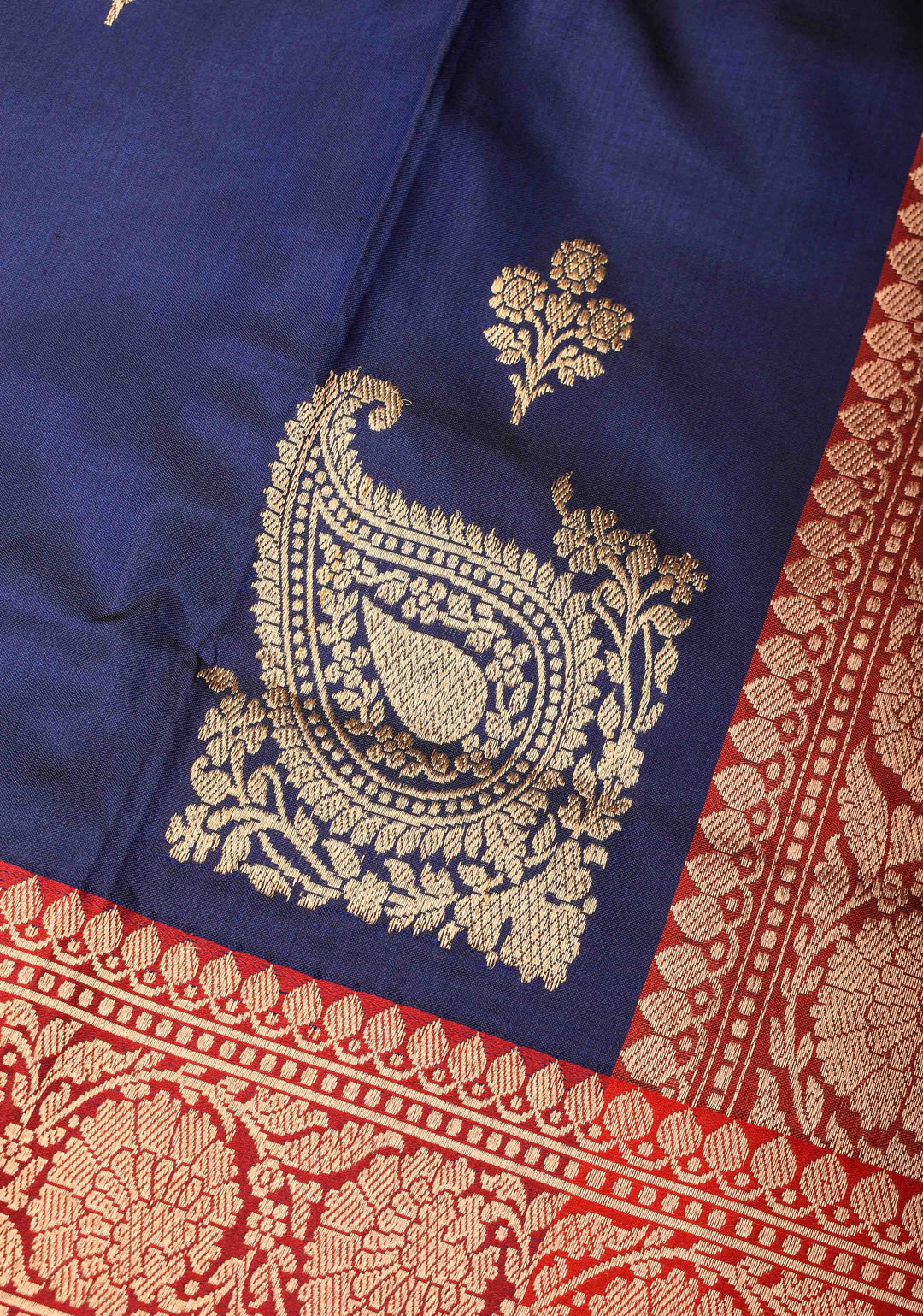 Navy Blue Banarasi Katan silk saree with Zari Buttas, Koniyas and Contrast Zari Border | SILK MARK CERTIFIED
