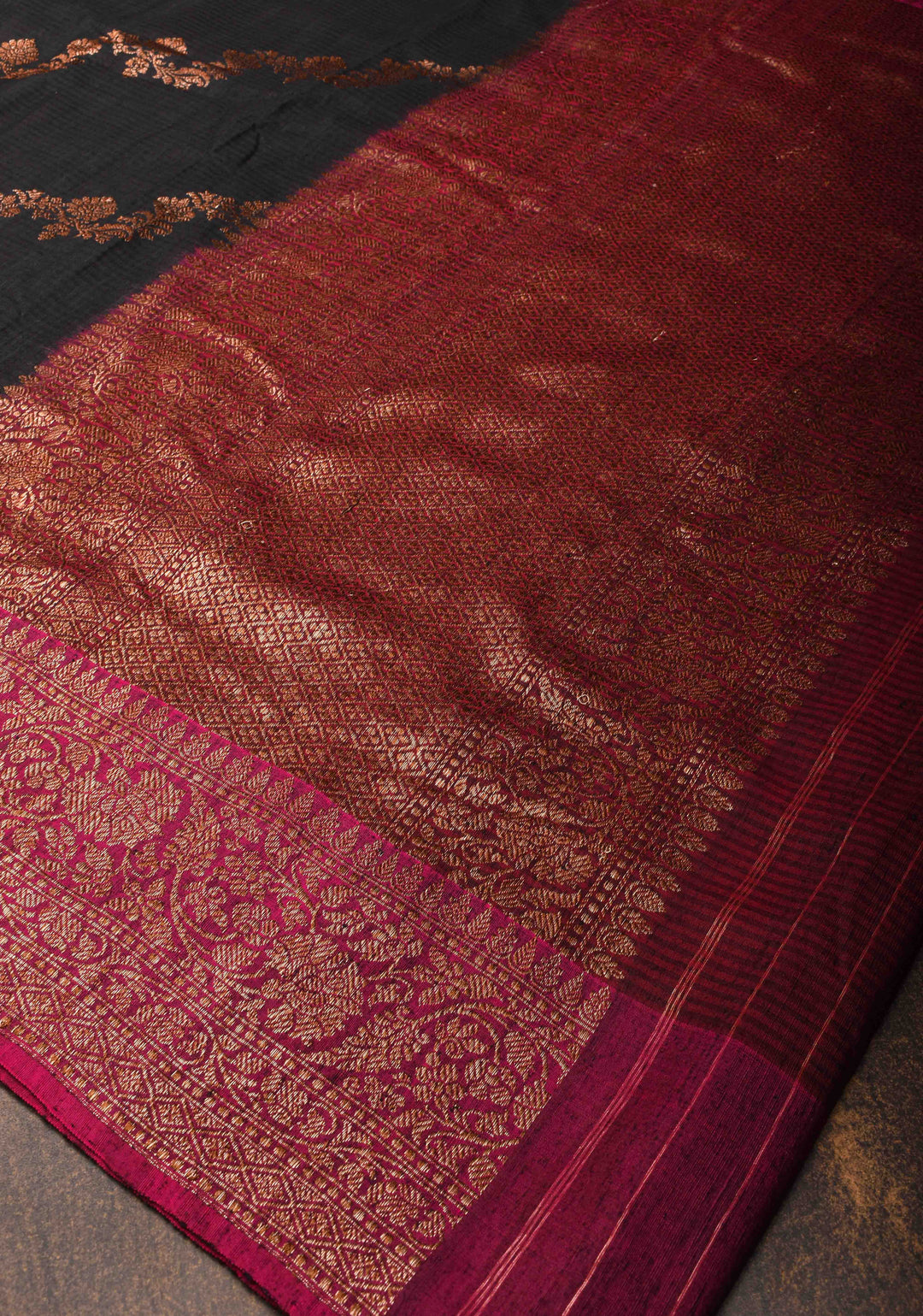 Black Raw Silk Saree with Antique tone Leheria Pattern and Contrast Border | SILK MARK CERTIFIED