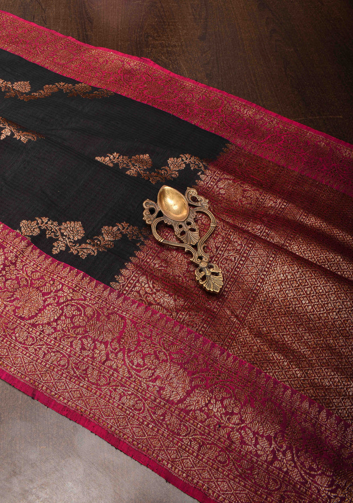 Black Raw Silk Saree with Antique tone Leheria Pattern and Contrast Border | SILK MARK CERTIFIED