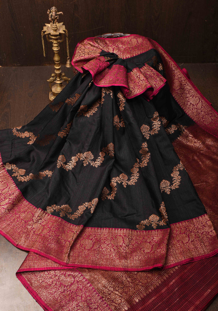 Black Raw Silk Saree with Antique tone Leheria Pattern and Contrast Border | SILK MARK CERTIFIED