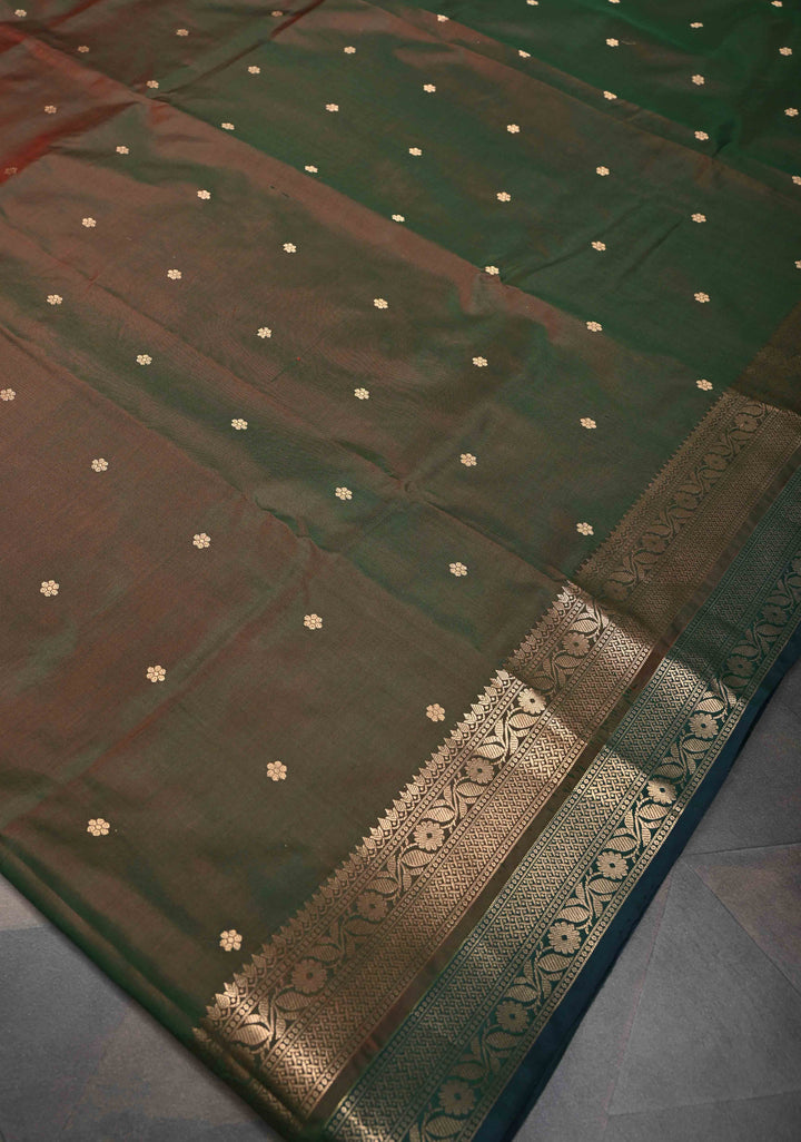 Green Dual tone Pure Banarasi Katan Silk Saree with Chunri Buttis and Zari Border | SILK MARK CERTIFIED