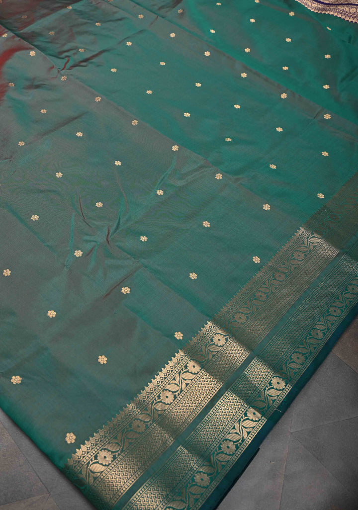 Emerald Green Dual tone Pure Banarasi Katan Silk Saree with Chunri Buttis and Zari Border | SILK MARK CERTIFIED