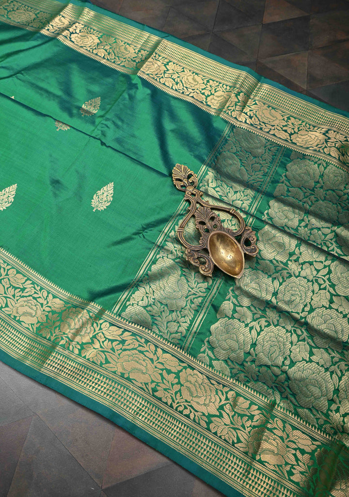 Green Dual Tone Pure Banarasi Katan Silk Saree with Zari Buttas and Zari Border | SILK MARK CERTIFIED