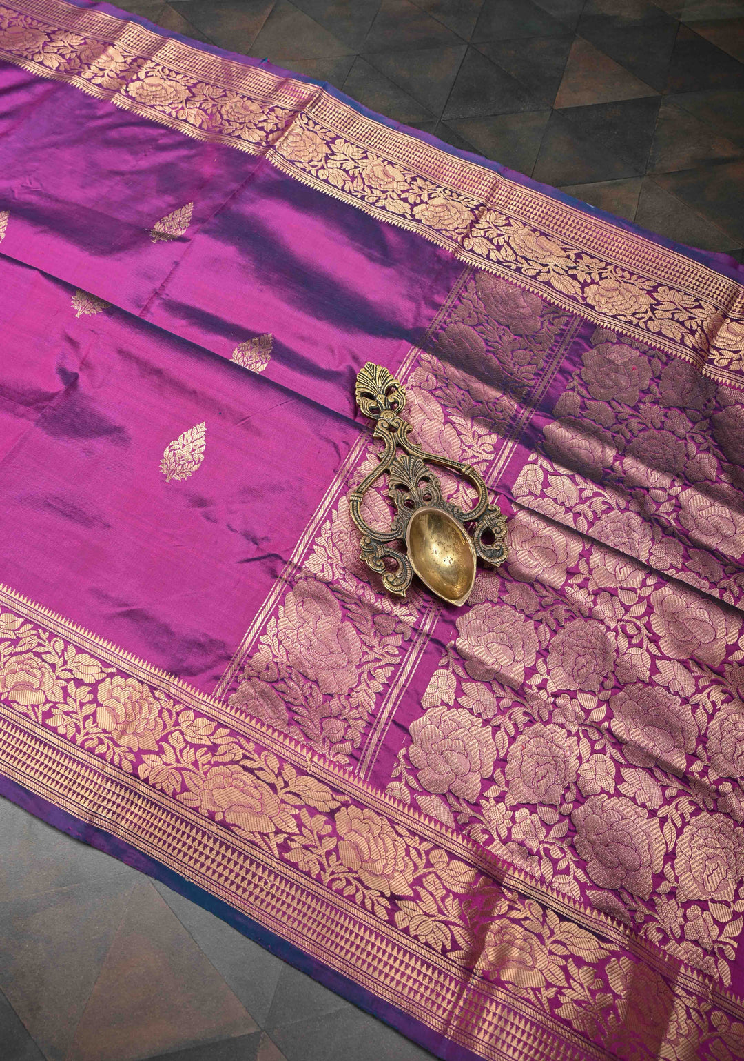 Pompadour Dual Tone Pure Banarasi Katan Silk Saree with Zari Buttis and Zari Border | SILK MARK CERTIFIED