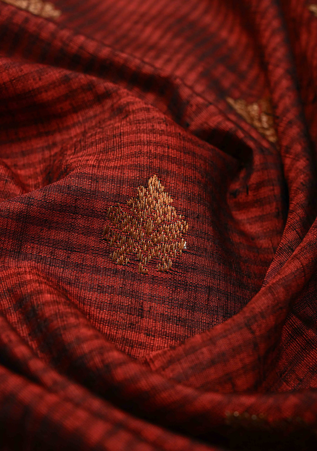 Pure Banarasi Dupion Silk Saree in Maroon with Antique Zari Butta And Zari Border | SILK MARK CERTIFIED