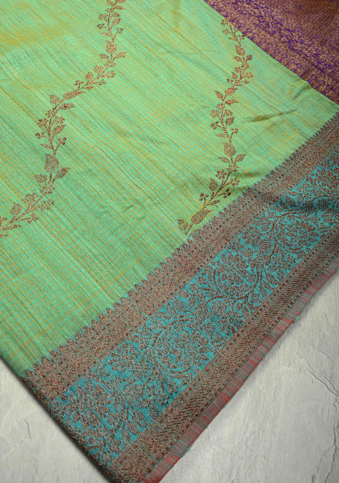 Green Dual Tone Dupion Banarasi Pure Silk Saree with Jungla Leheria Jaal Pattern and Antique Zari Borders | SILK MARK CERTIFIED