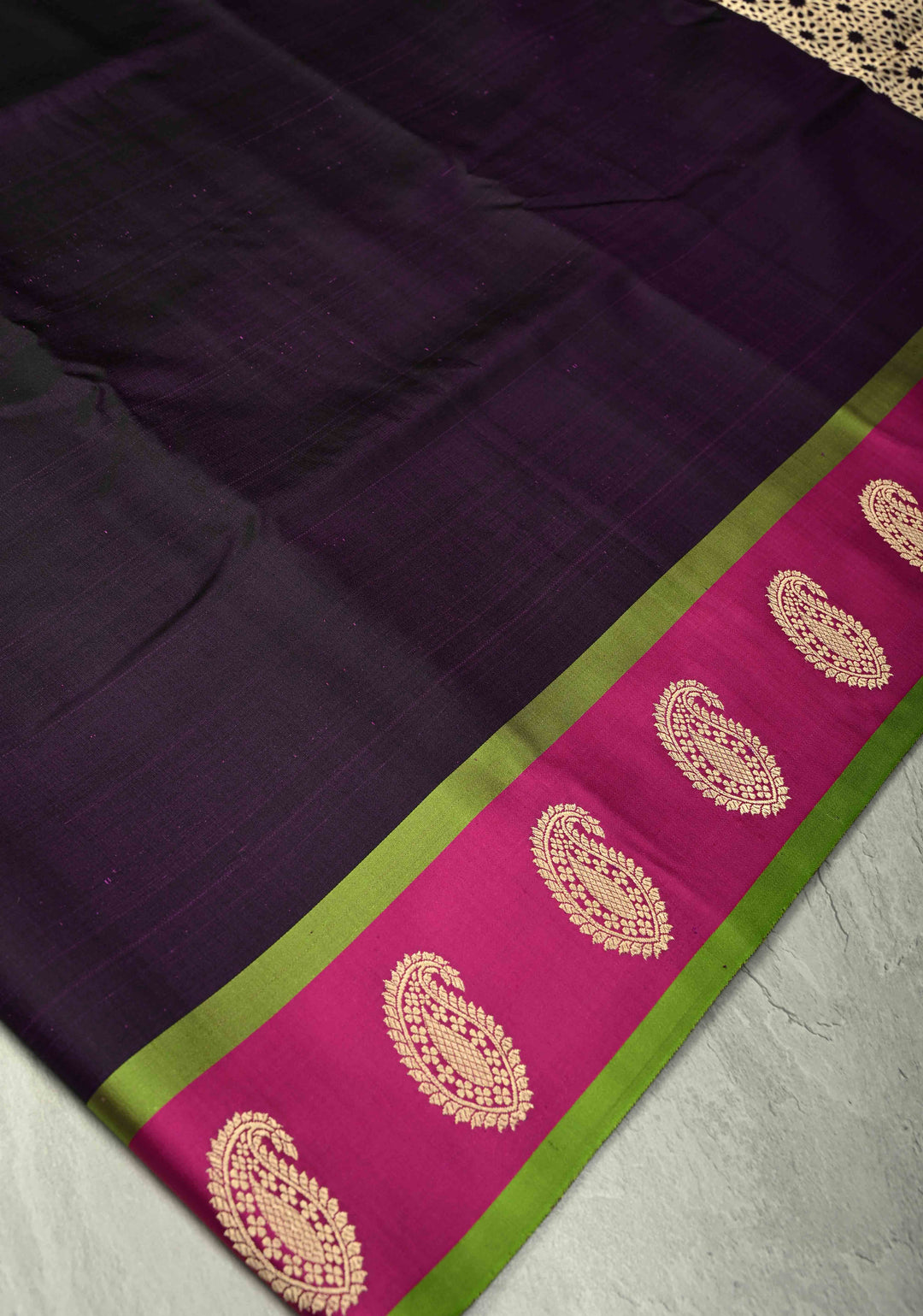 Exquisite Deep Eggplant Purple Banarasi Pure Mashru Silk Saree with Distinct Paisley Motifs on Contrast Border | SILK MARK CERTIFIED