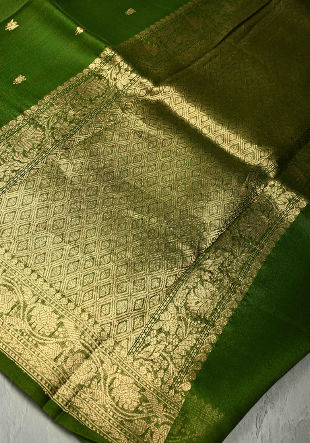 Mehendi Green Pure Banarasi Kora Silk Saree with Zari Buttas and Zari Border | SILK MARK CERTIFIED