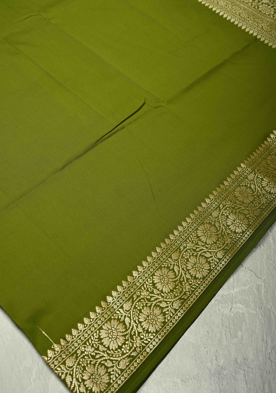 Mehendi Green Semi Silk Saree with Floral Zari Border and Brocade Blouse Piece