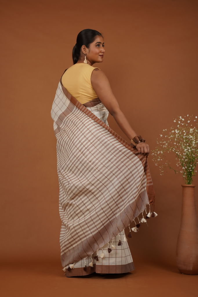MriduRekha Handwoven Cotton Saree - Ivory & Cocoa  | SHOBITAM