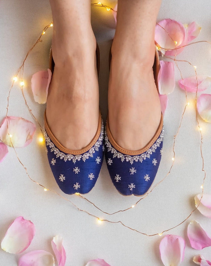 ALIZEH : Pastels and Pop X Anushree Reddy Navy Blue and Silver Embroidered Punjabi Juttis