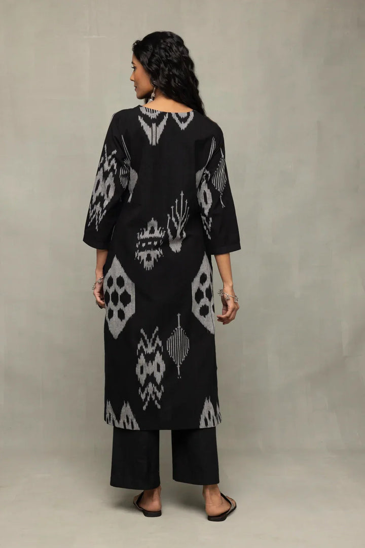 Handloom Black Ikat Abstract Kurta Set with Dupatta | SHOBITAM