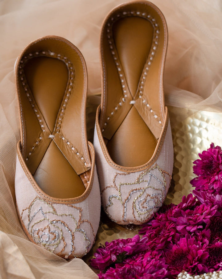 Rose Champagne Gold Rose Embroidered Punjabi Juttis