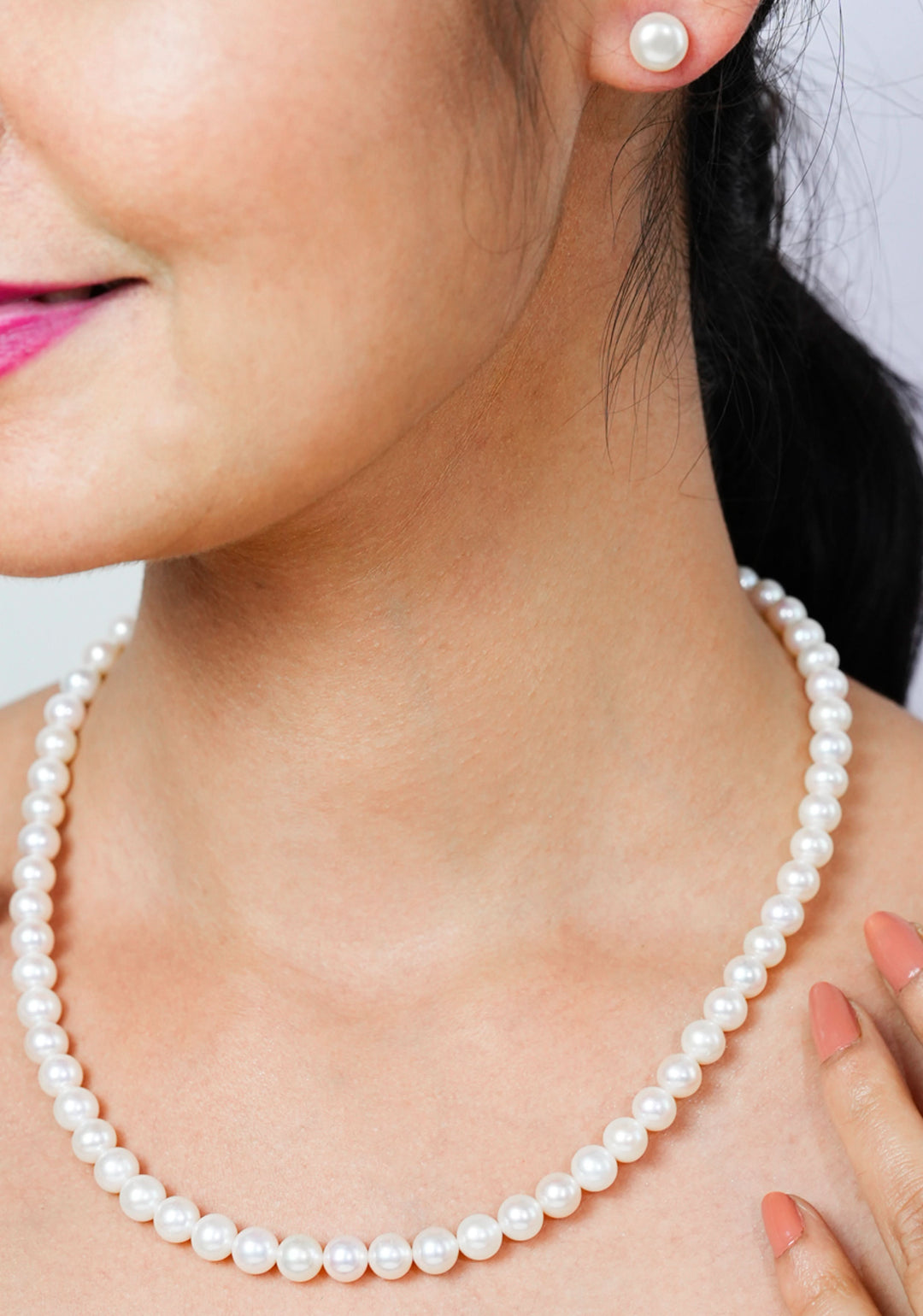 Luxurious Single Line Pearl AAA quality Pearl Necklace Set