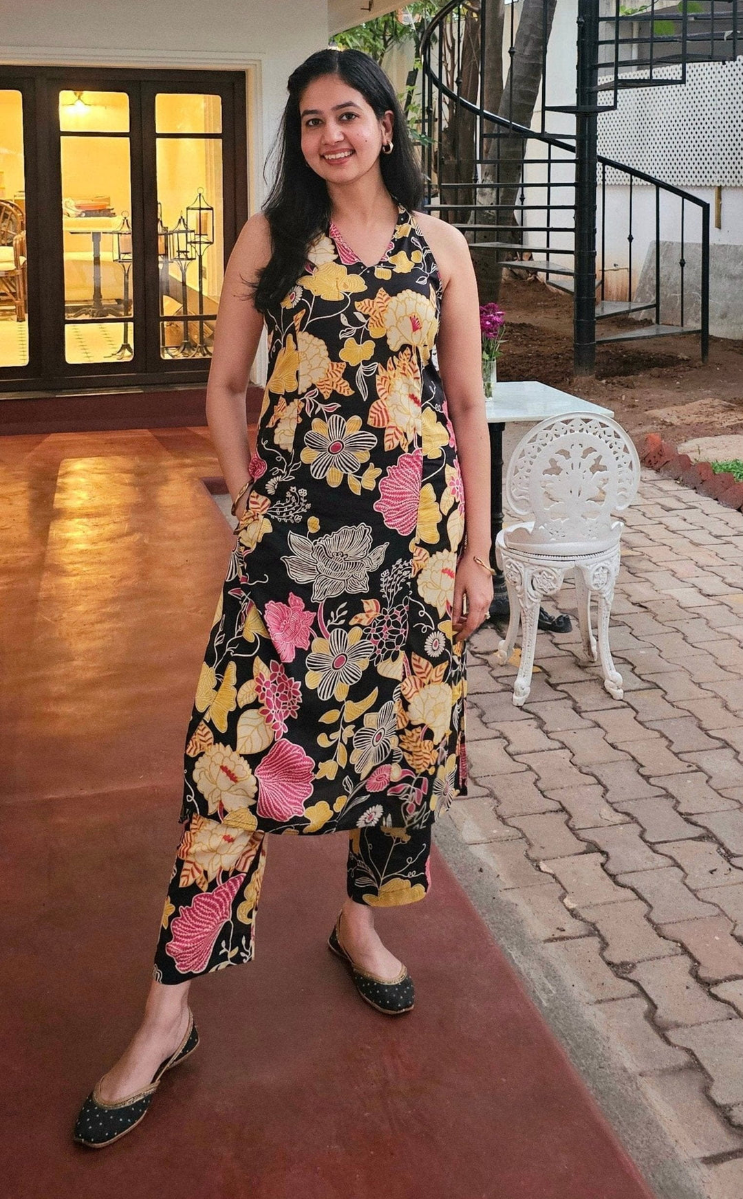 NISHA Black Rayon Floral Printed Kurta Set Of 2