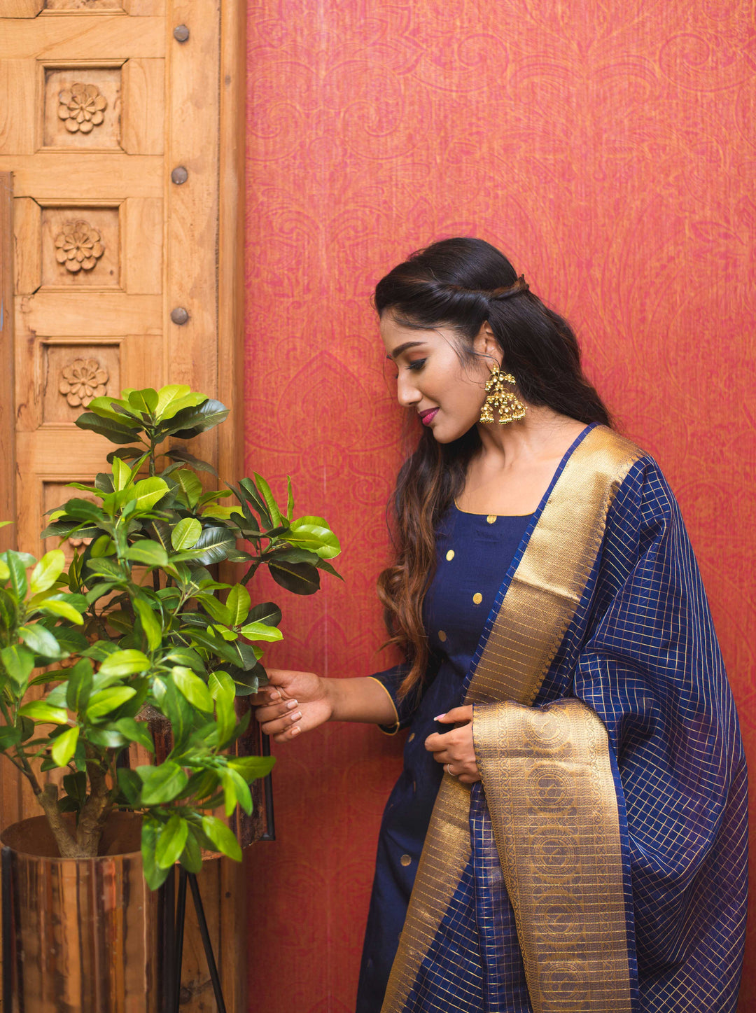 Saatvika Navy Blue | Made To Order | SHOBITAM