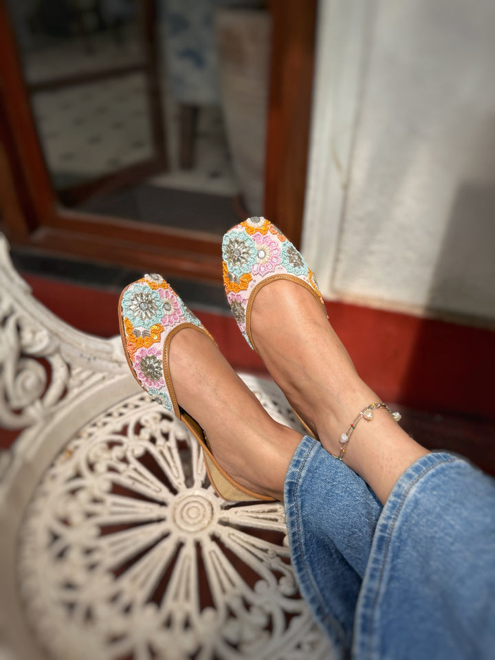 SUNLIT GARDEN Multicolor Floral Mirrorwork Jutti