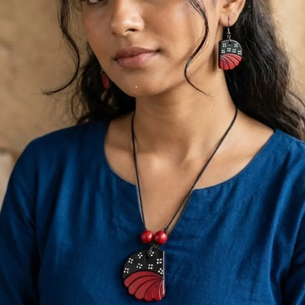 Black & Red Terracotta Pendant Necklace Set| SHOBITAM