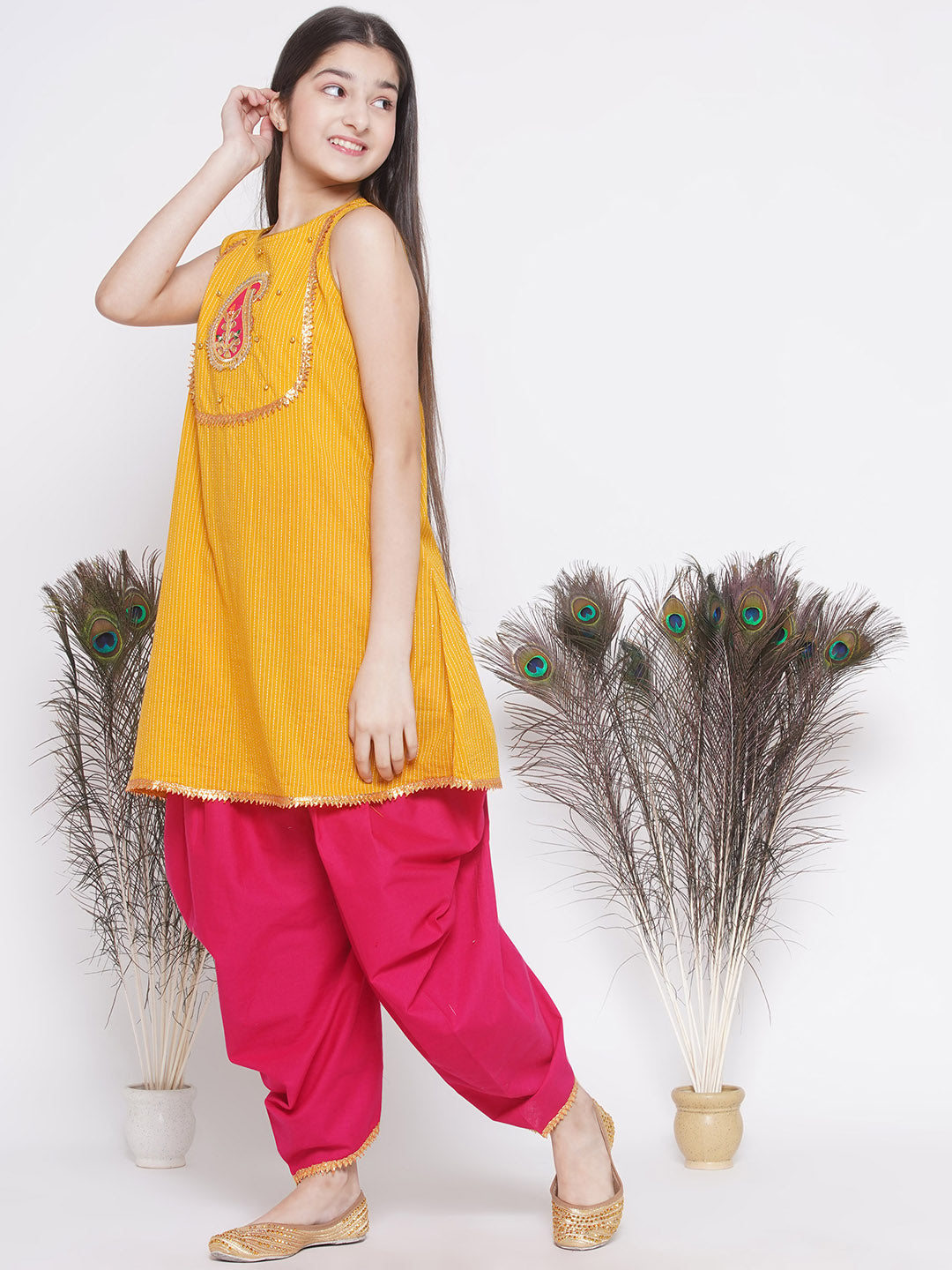 Jaipuri Kurta with Ghungroo and ambi buti work with salwar and Dupatta | SHOBITAM