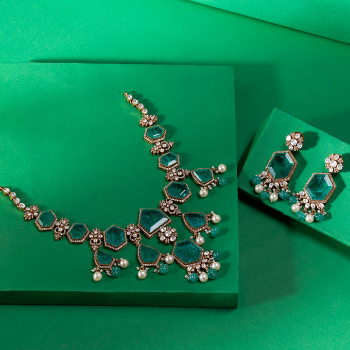 Pure 92.5 Silver, Victorian Necklace set with Danglings pearls
