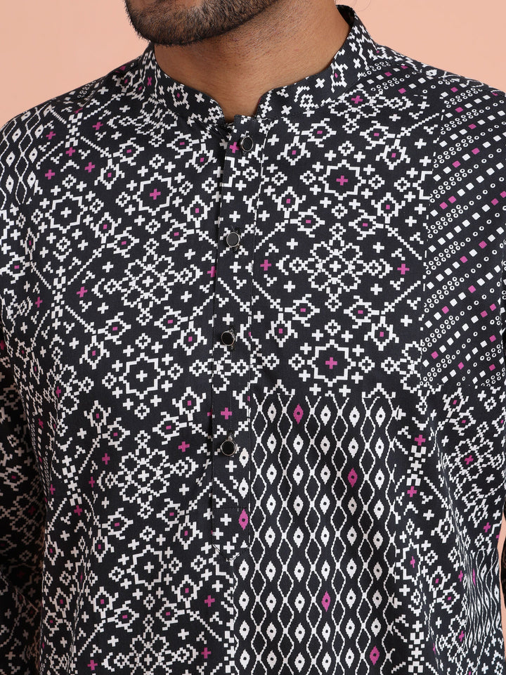 Black Geometric Printed Kurta | SHOBITAM