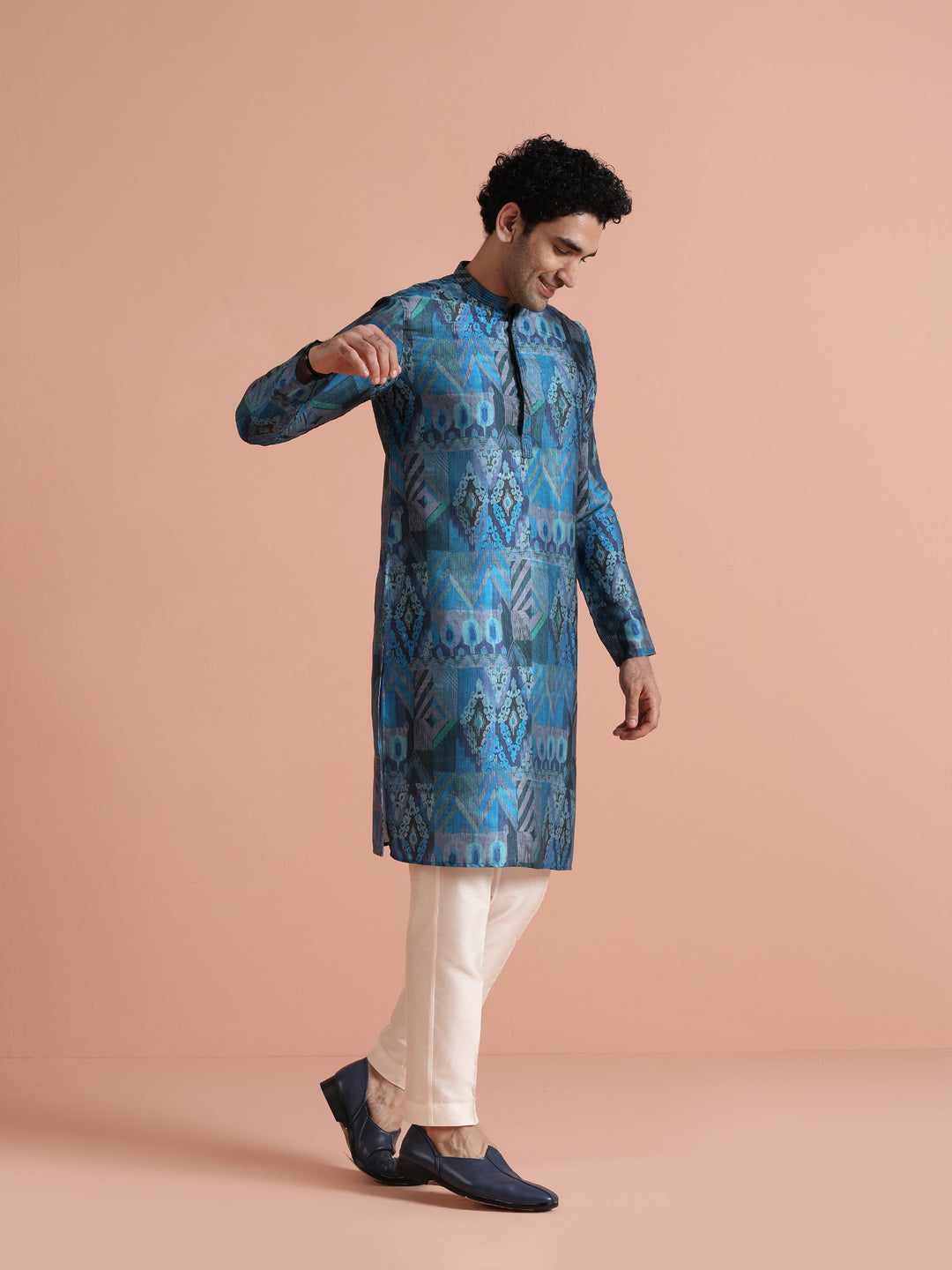 Blue Geometric Printed Kurta | SHOBITAM