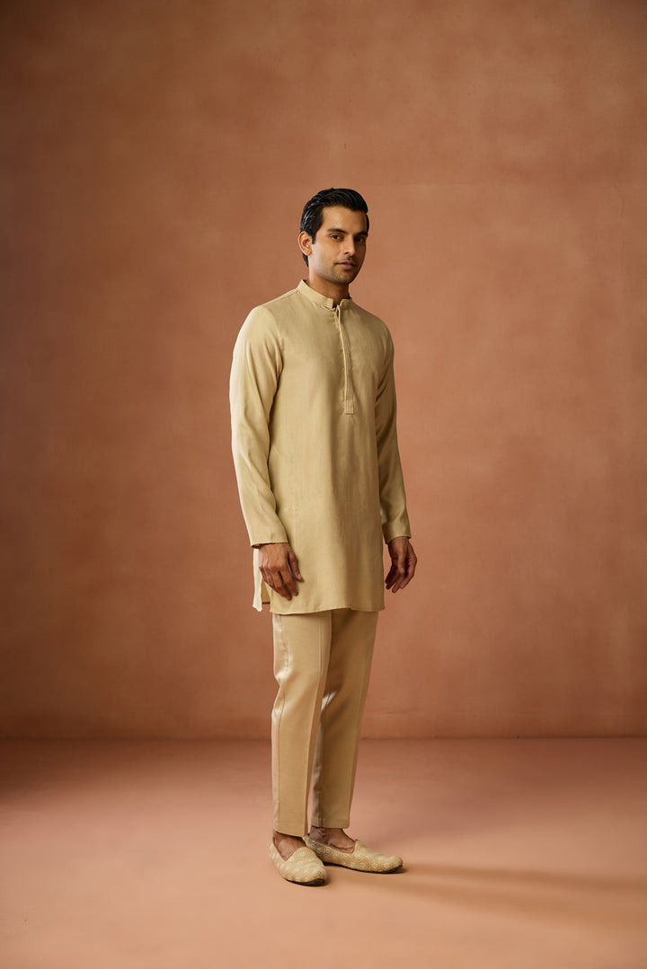 Cream Silk Blend Solid Mid Kurta | SHOBITAM