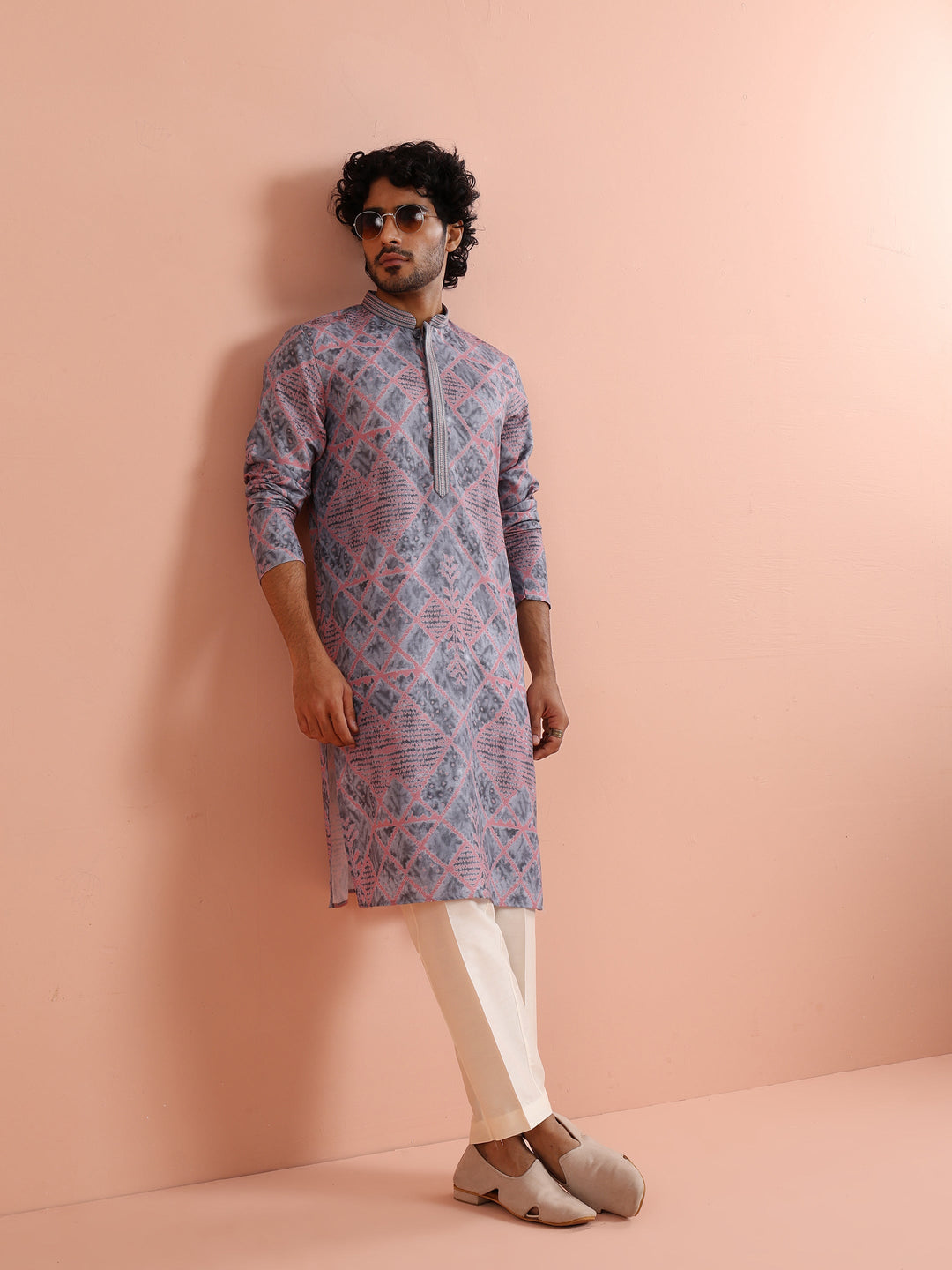 Grey & Pink Geometric Printed Kurta | SHOBITAM
