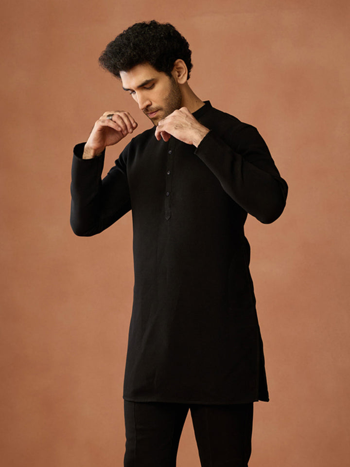 Black Silk Blend Solid Mid Kurta For Men | SHOBITAM