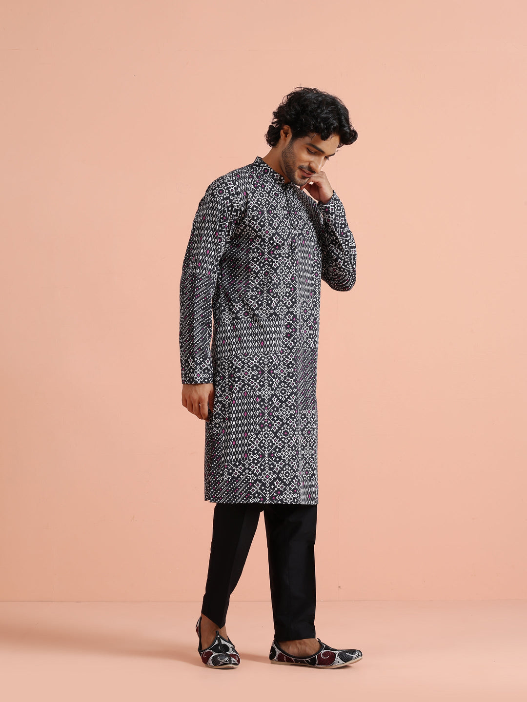 Black Geometric Printed Kurta | SHOBITAM