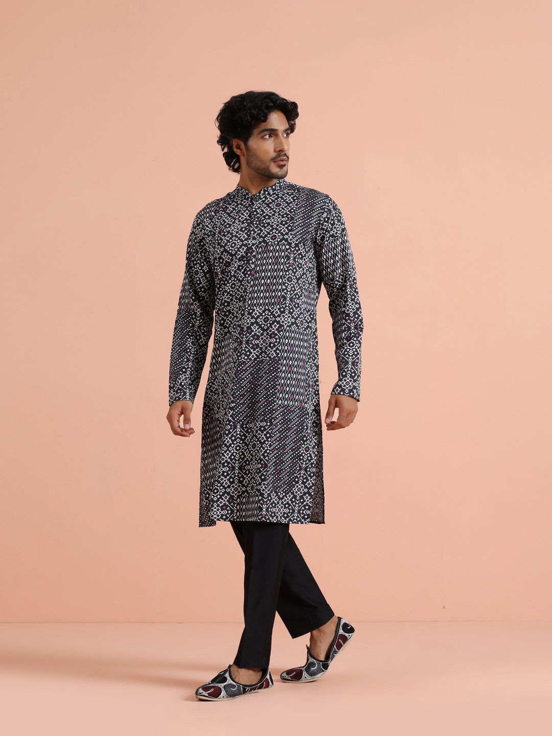 Black Geometric Printed Kurta | SHOBITAM
