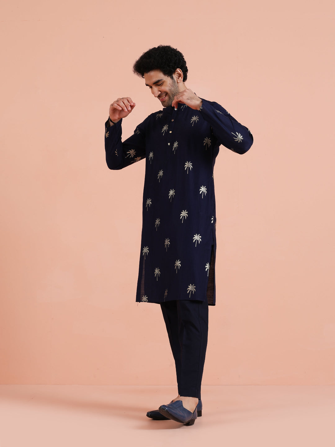 Navy Kurta with Palm Embroidery | SHOBITAM