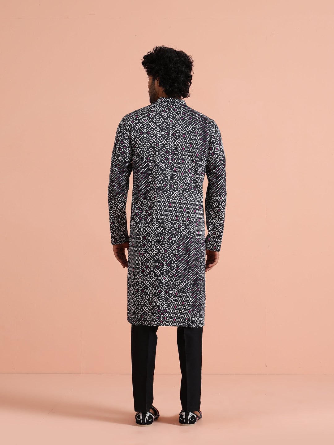 Black Geometric Printed Kurta | SHOBITAM