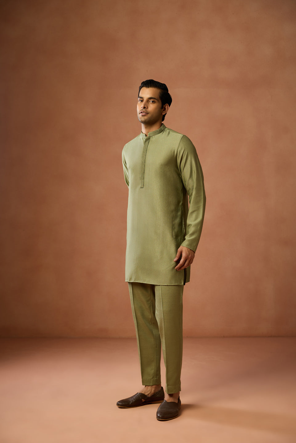 Olive Green Silk Blend Mid Kurta | SHOBITAM