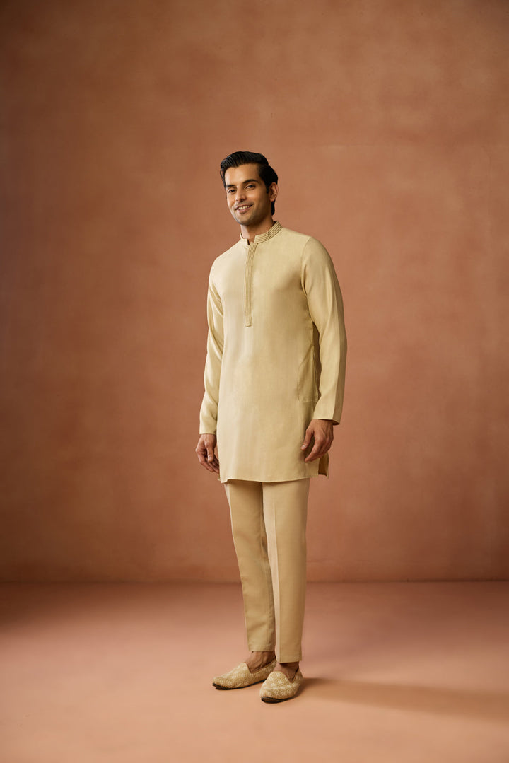 Cream Silk Blend Solid Mid Kurta | SHOBITAM