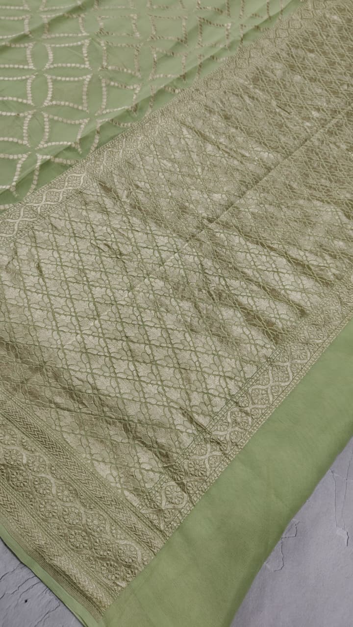 Tea Green Banarasi Georgette Silk Saree with Geometric Design and Zari Border | SILK MARK CERTIFIED