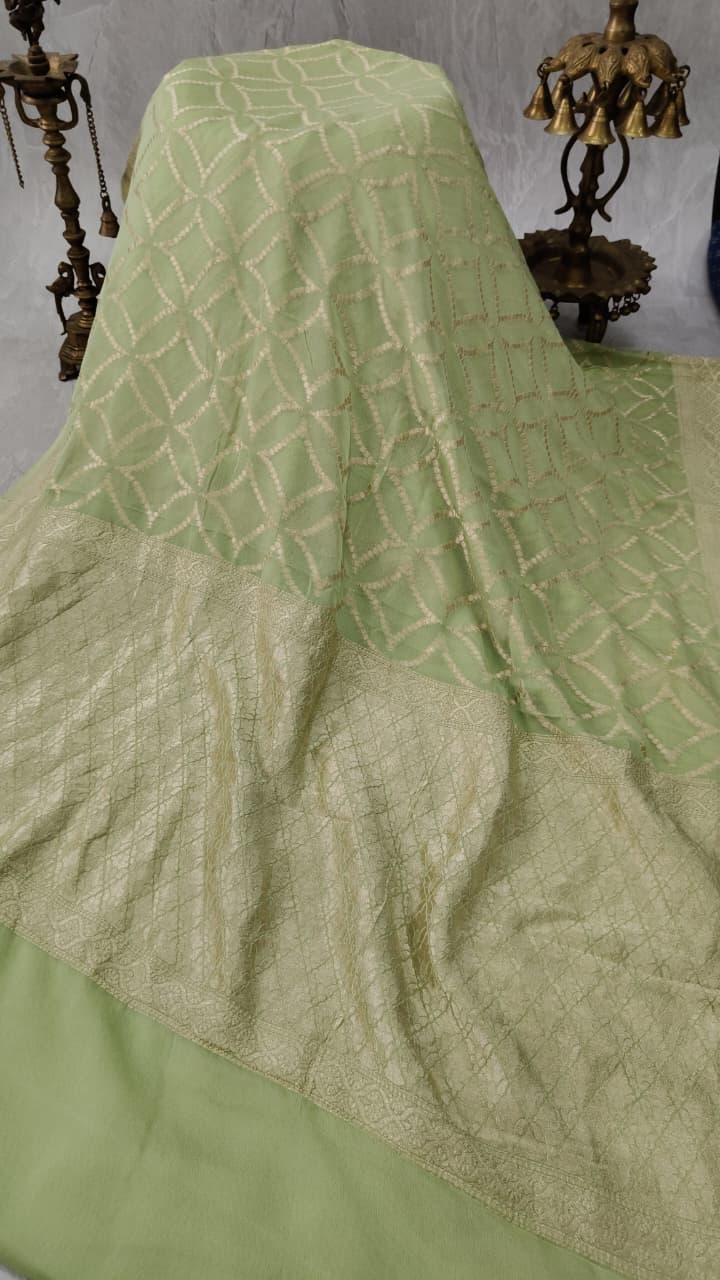 Tea Green Banarasi Georgette Silk Saree with Geometric Design and Zari Border | SILK MARK CERTIFIED