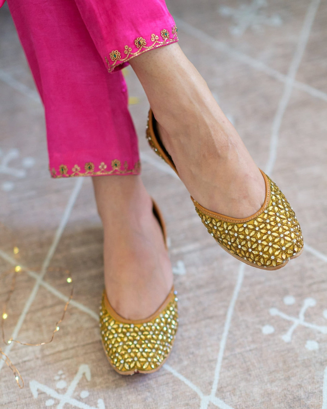 GOLDEN SYMPHONY Traditional Handcrafted Ethnic Mojaris for Women