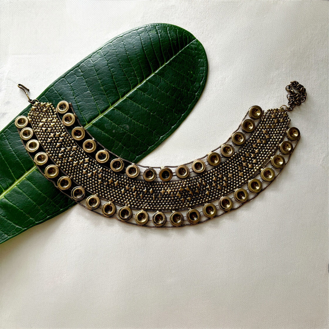 Gold Studded Collar Necklace | SHOBITAM