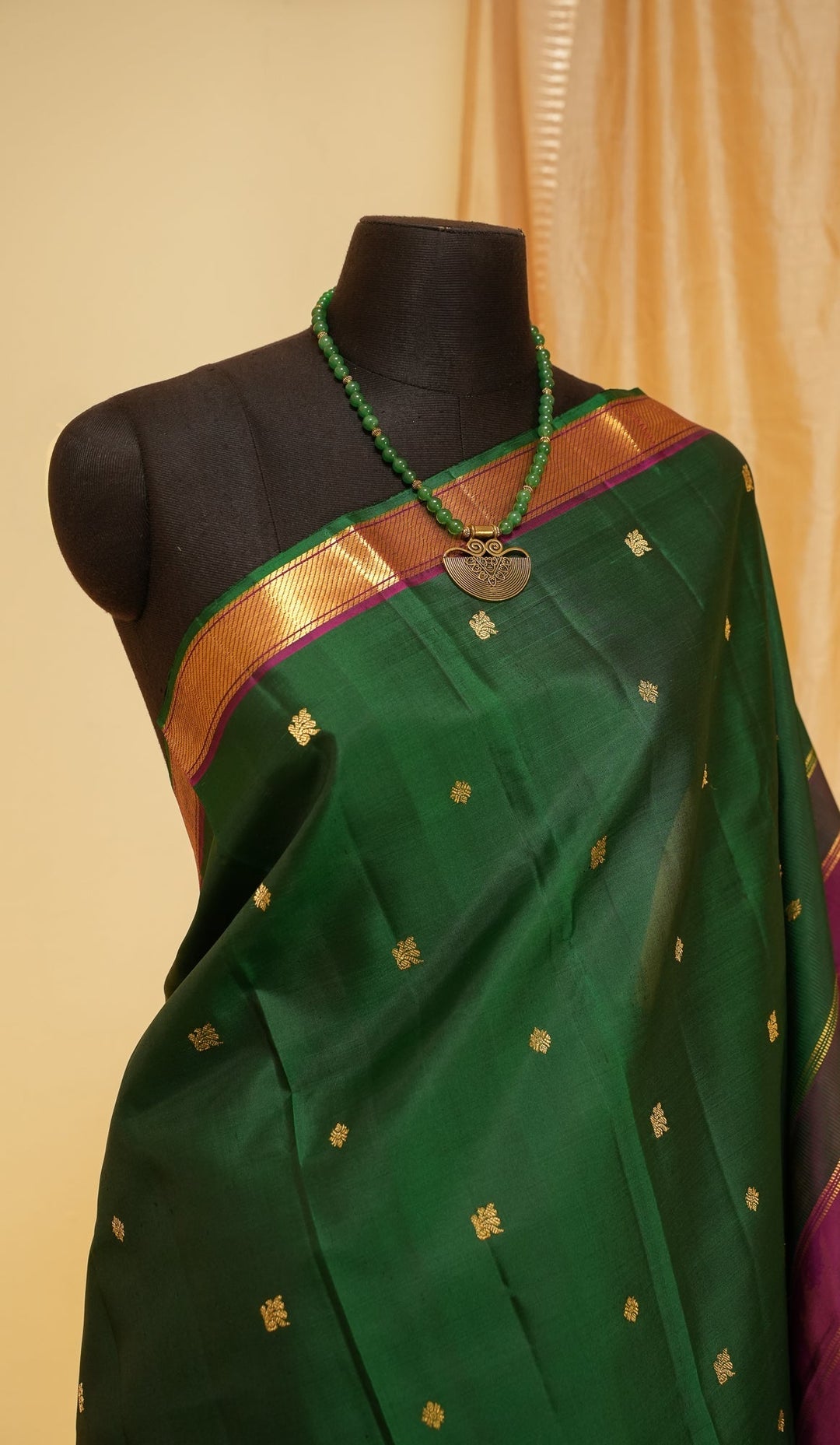 Green With Magenta Kanjivaram Handloom Pure Zari Saree Meenakshi | SILK MARK CERTIFIED | SHOBITAM