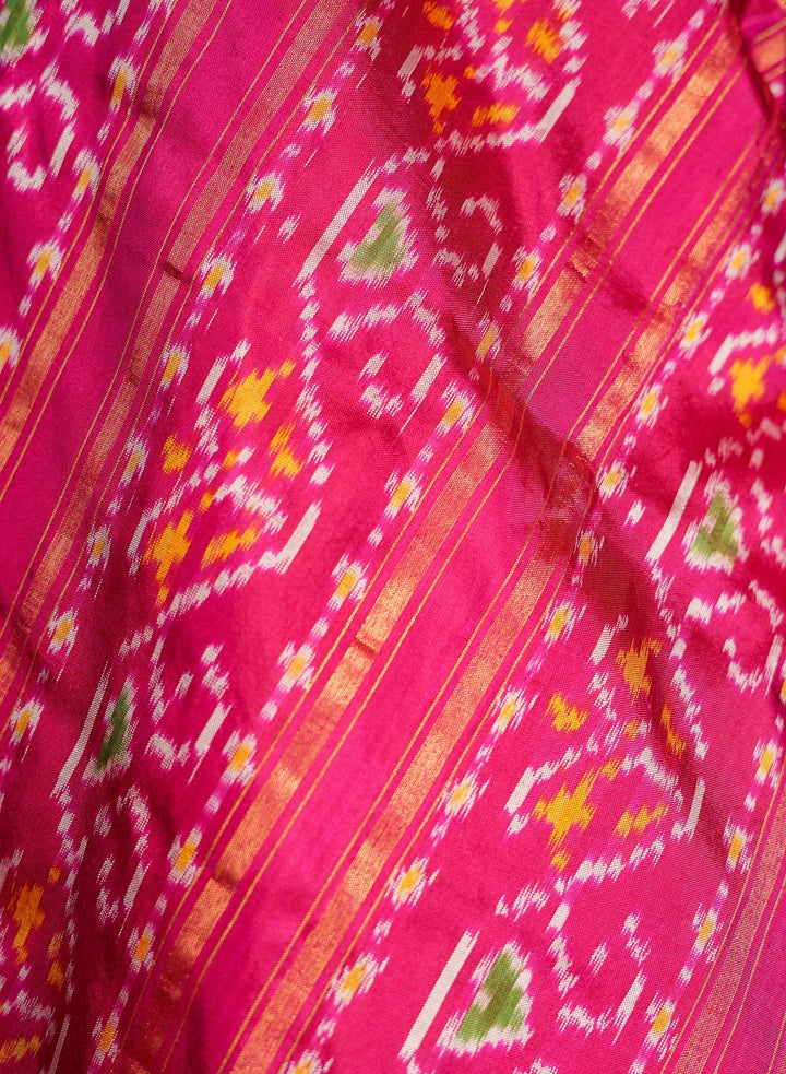 Green With Red Pochampally Ikkat Silk Saree Sindoora | SILK MARK CERTIFIED | SHOBITAM