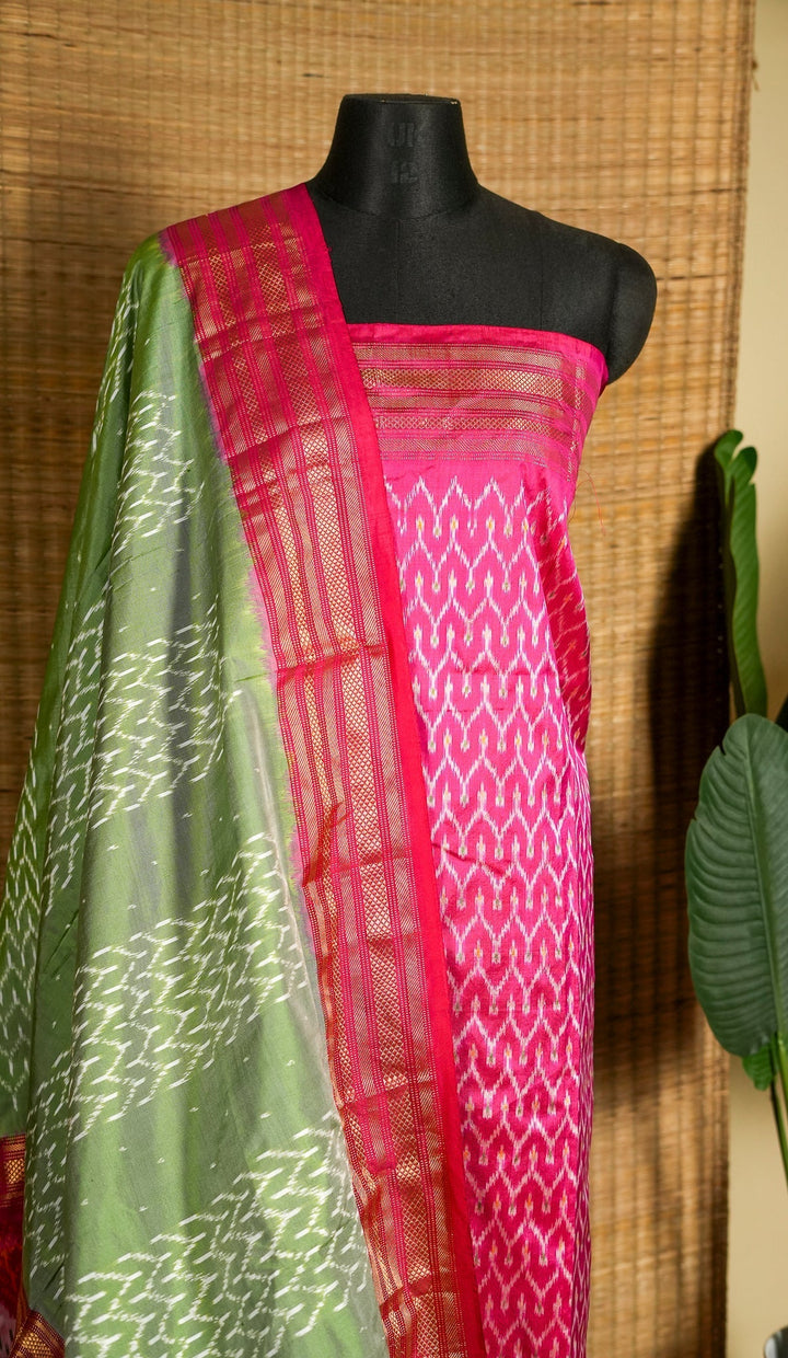 Green With Red Pochampally Ikkat Silk Saree Sindoora | SILK MARK CERTIFIED | SHOBITAM