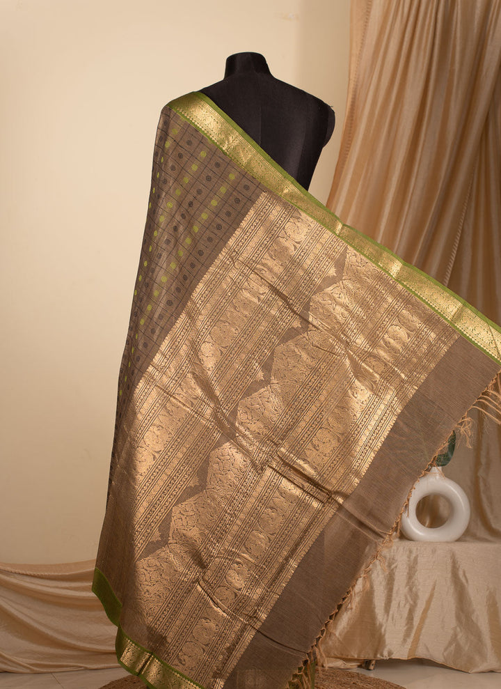 Grey With Green 1000 Butta Grand Kanchi Cotton Saree With Zari Yanai
