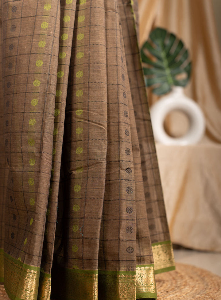 Grey With Green 1000 Butta Grand Kanchi Cotton Saree With Zari Yanai