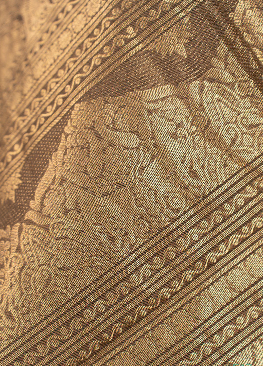 Grey With Green 1000 Butta Grand Kanchi Cotton Saree With Zari Yanai