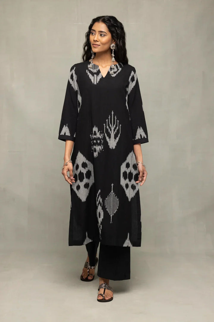 Handloom Black Ikat Abstract Kurta Set with Dupatta | SHOBITAM