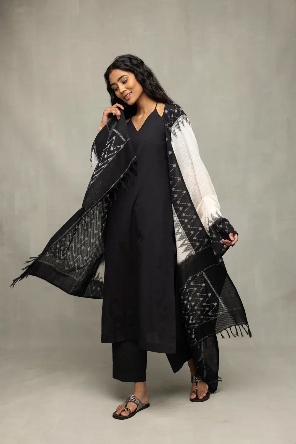 Handloom Black Pure Cotton Kurta Set WIth Ikkat Dupatta | SHOBITAM