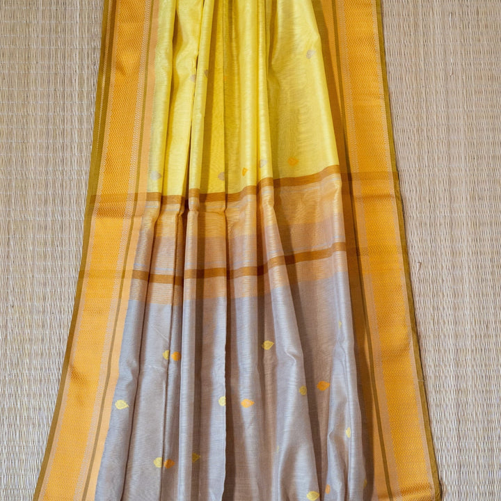Handwoven Maheshwari Silk Cotton Saree Inner Light | SHOBITAM